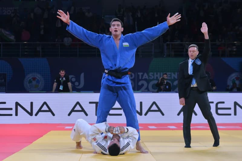 Toshkentda dzyudochi g‘alabasini nishonlamoqda