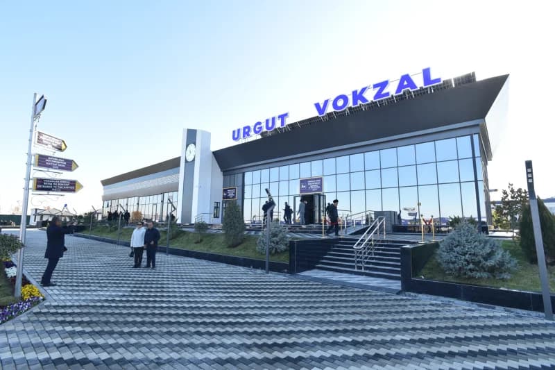 Zamonaviy Urgut temir yo‘l vokzali binosi