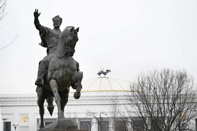 Amir Temur - фото 4