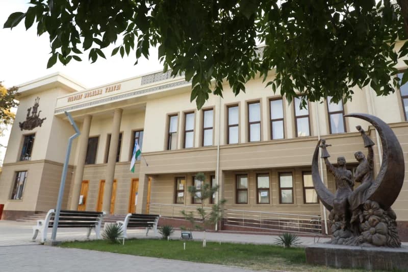 Regional Puppet Theater Building