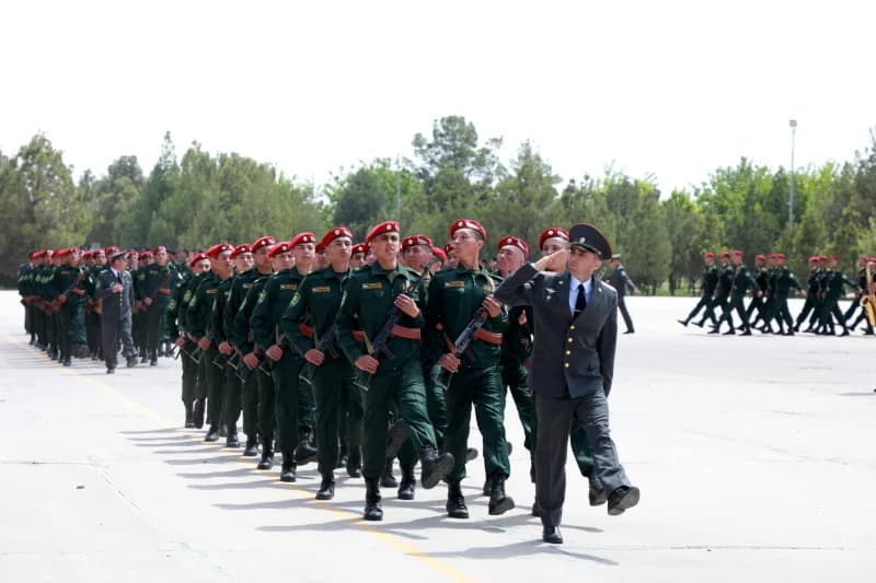 Harbiy qasamyod - photo 4