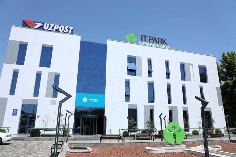Modern office building houses companies