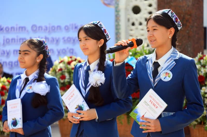 Students perform at public event