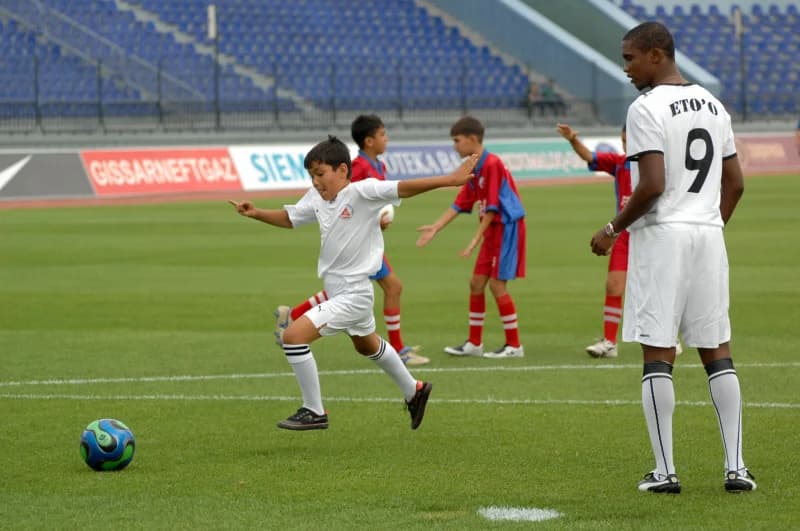 Kamerunlik futbol afsonasi - photo 5