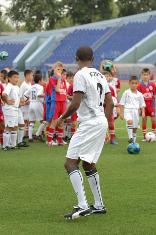 Kamerunlik futbol afsonasi - photo 6