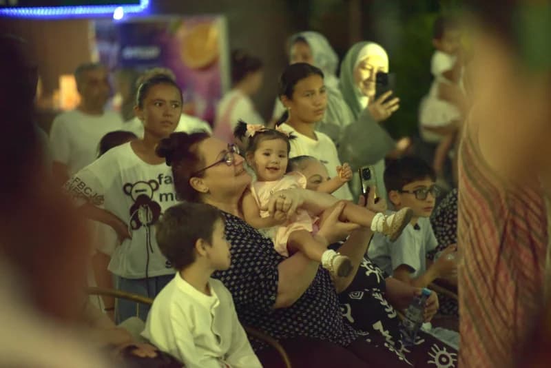Xalqlar doʻstligi kuniga bagʻishlangan bayram tadbiri oʻtkazildi - фото 19
