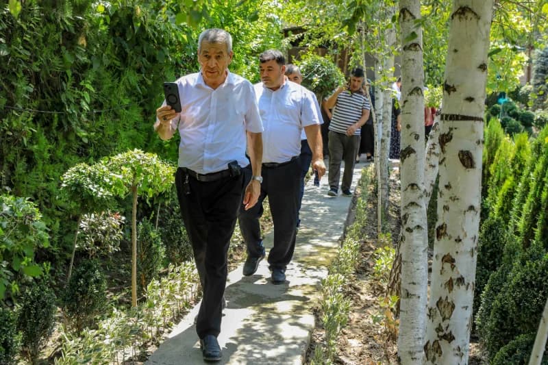 Farg‘ona viloyati Quva tumanida mahalla raislari ishtirokida tomorqadan samarali foydalanish va aholi daromadini oshirishga bag‘ishlangan amaliy seminar bo‘lib o‘tdi - photo 17
