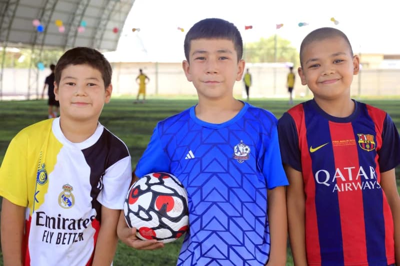 Mustahkam mahallasida zamonaviy mini stadion barpo etildi - fotosurat 11