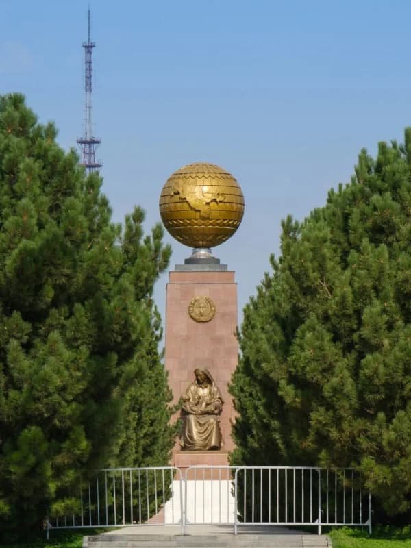 Mustaqillik Monumenti