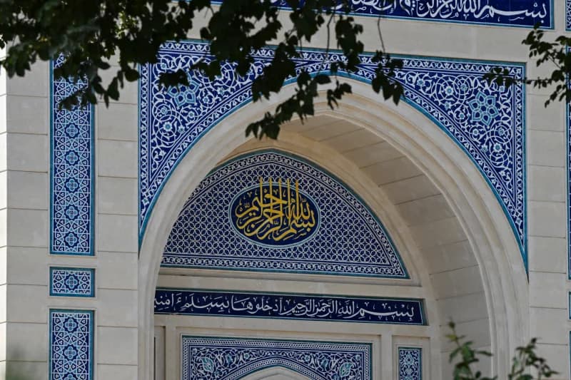 Beshmergan mahallasida joylashgan Yusuf Hamadoniy ziyoratgohi