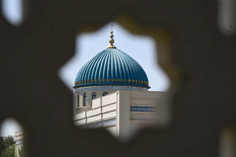 Beshmergan mahallasida joylashgan Yusuf Hamadoniy ziyoratgohi