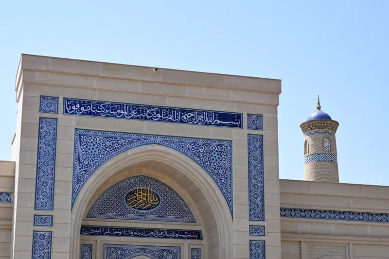 Beshmergan mahallasida joylashgan Yusuf Hamadoniy ziyoratgohi