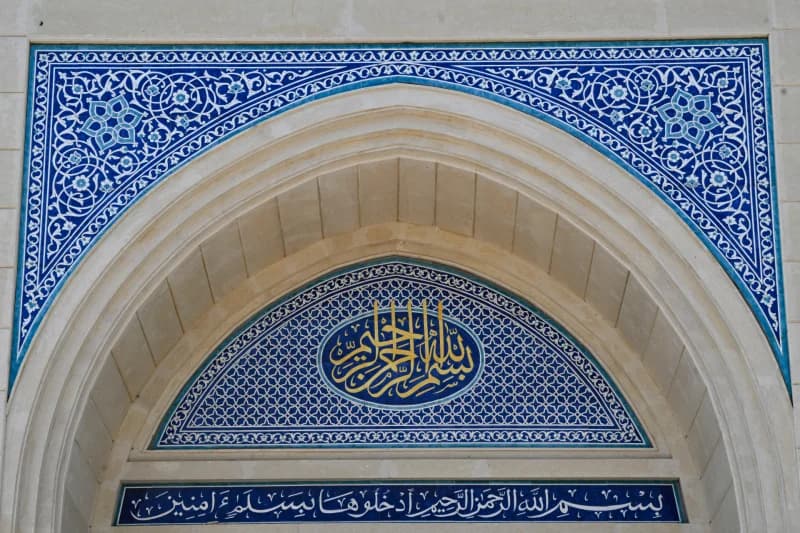Beshmergan mahallasida joylashgan Yusuf Hamadoniy ziyoratgohi