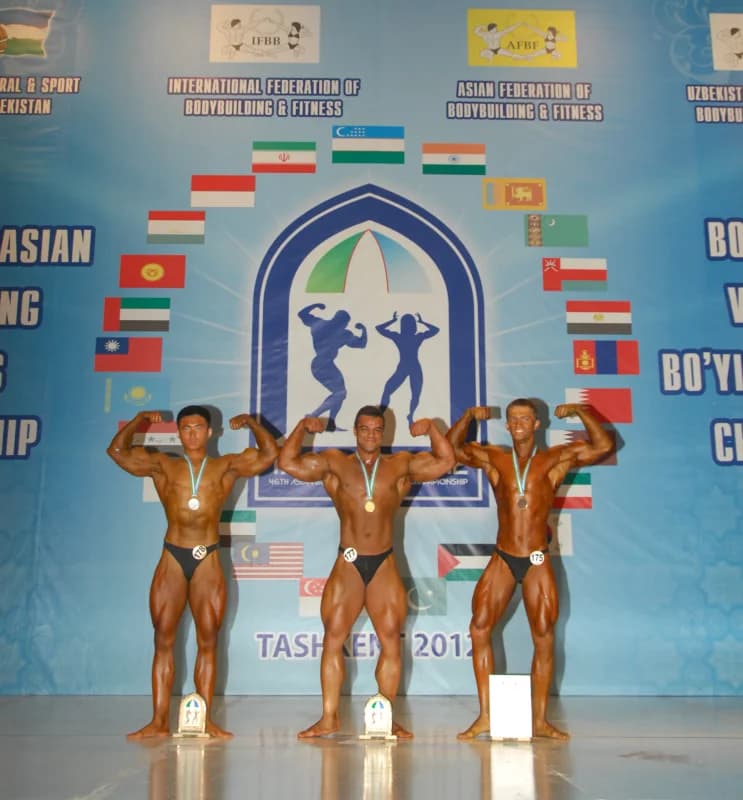 Bodybuilders posing on stage