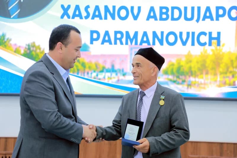 Surxondaryoda o‘qituvchi va murabbiylar sharaflandi