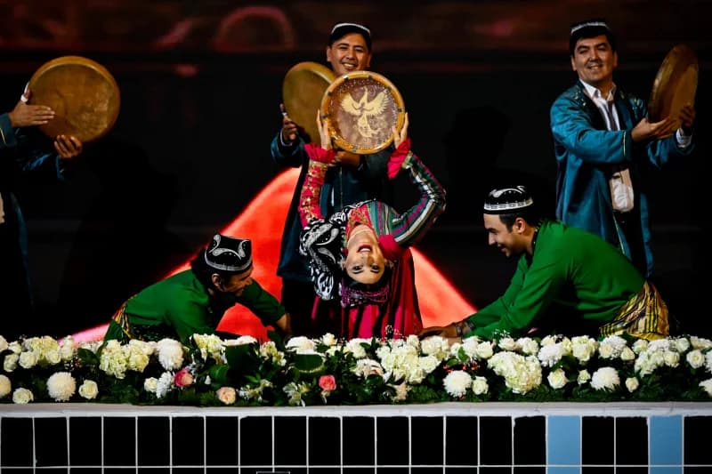 Suzish: Jahon kubogi bosqichining tantanali ochilish marosimi - fotosurat 16