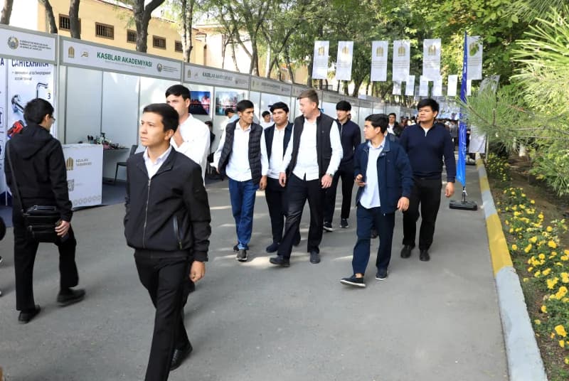 Kasb, bandlik va tadbirkorlik imkoniyatlari yarmarkasi - fotosurat 8