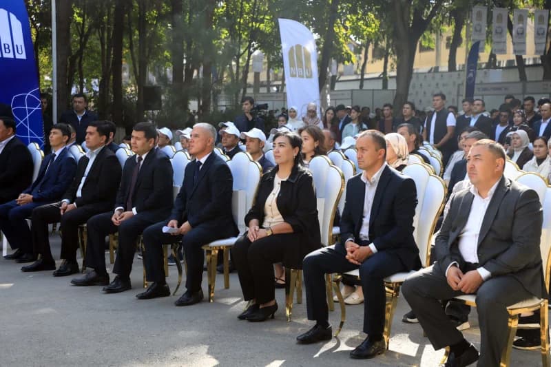 Kasb, bandlik va tadbirkorlik imkoniyatlari yarmarkasi - fotosurat 9