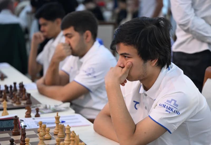 People participating in a chess competition