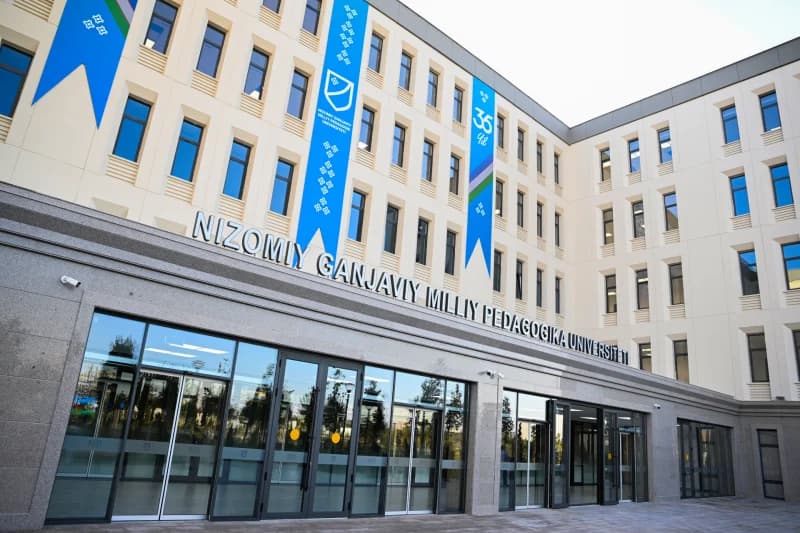 Exterior facade of Nizomiy Ganjaviy Milliy Pedagogika Universiteti building