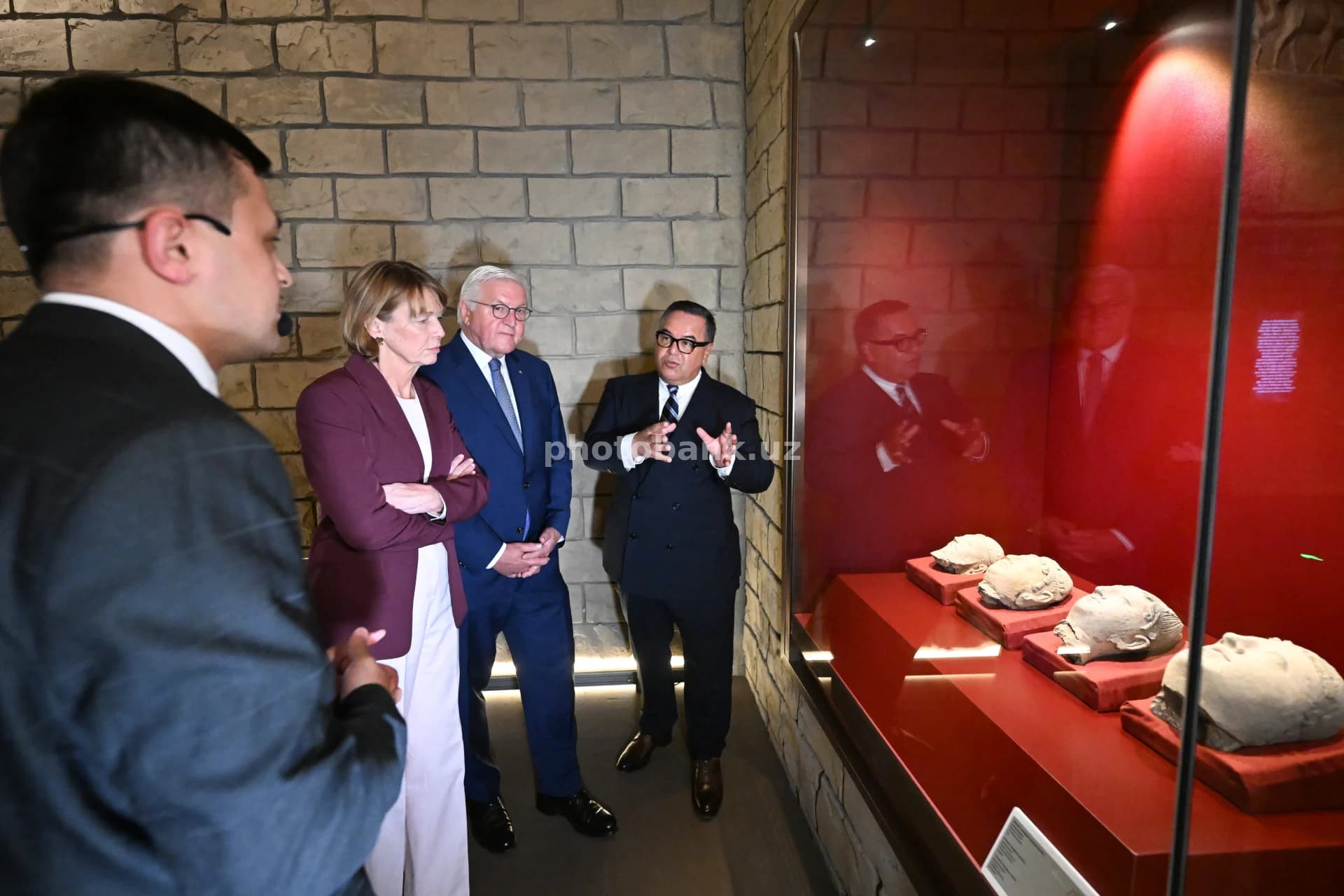 Prezident Frank-Valter Shtaynmayer muzeyga tashrif buyurdi