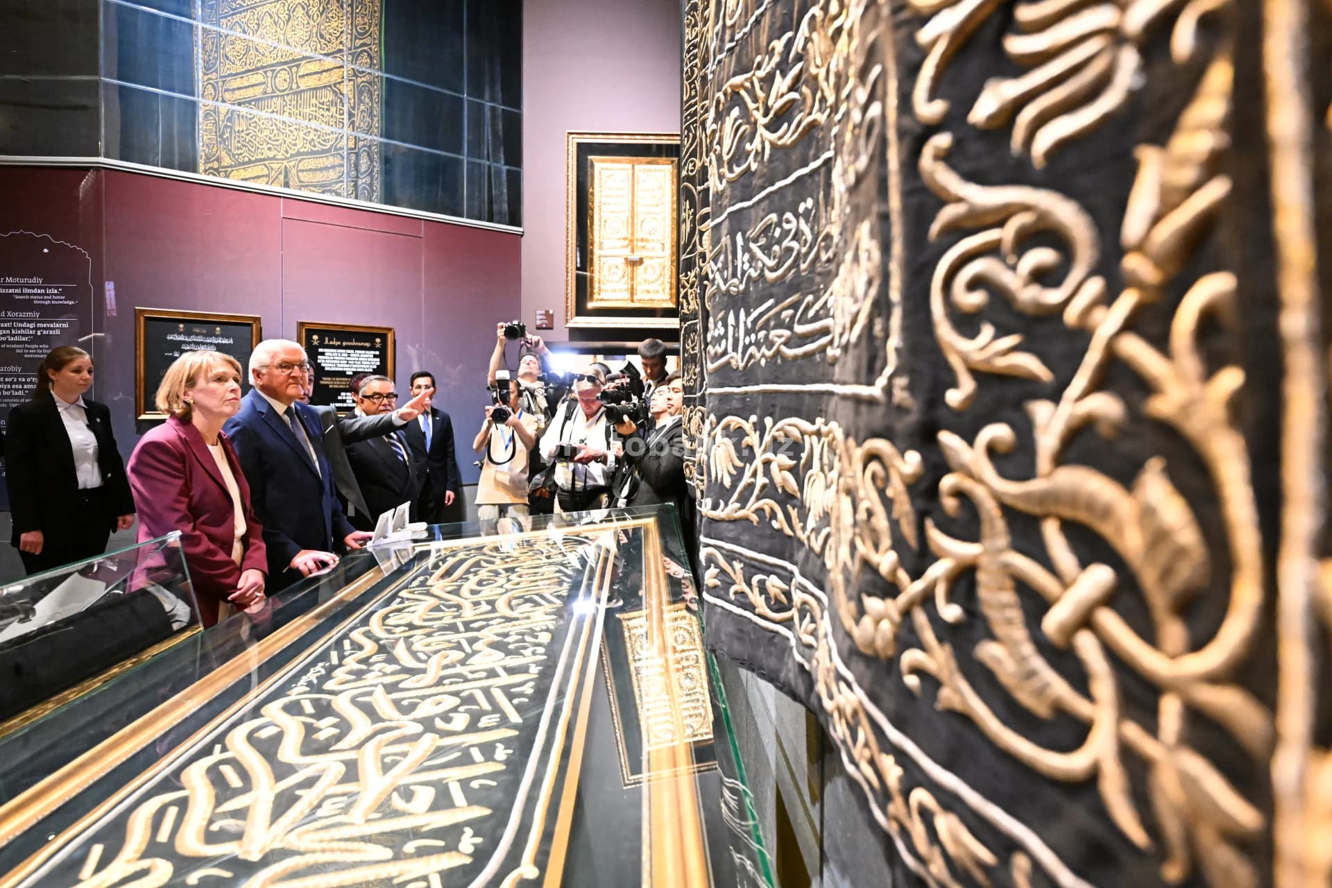 Prezident Frank-Valter Shtaynmayer Islom muzeyiga tashrif buyurdi
