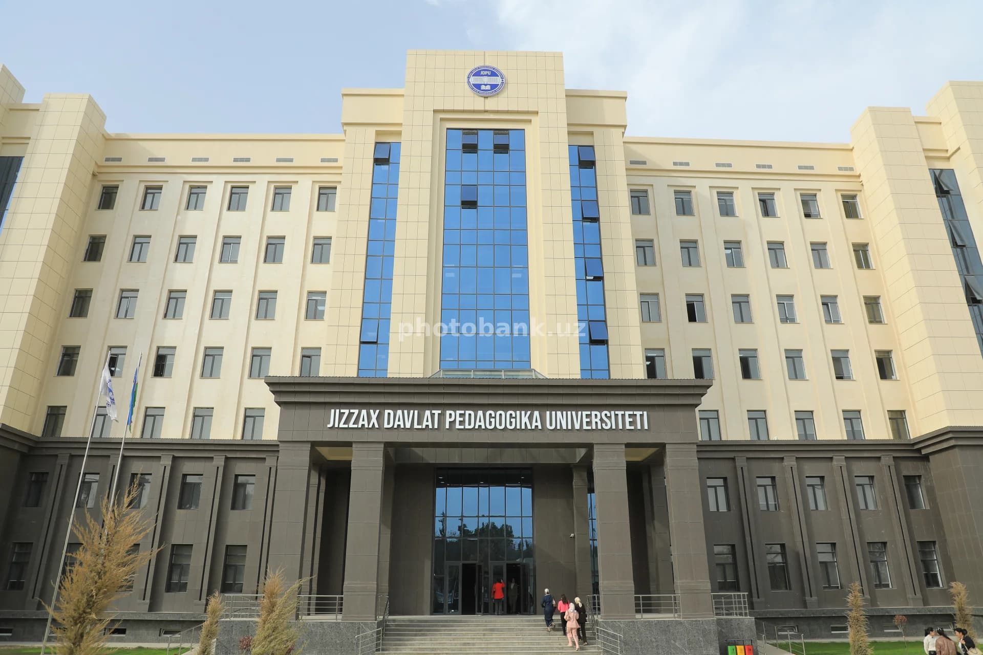 Jizzax davlat pedagogika universiteti Bosh binosi