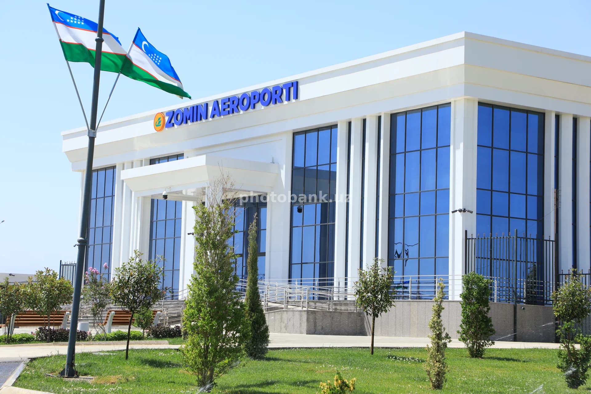 Zomin aeroporti terminal binosi