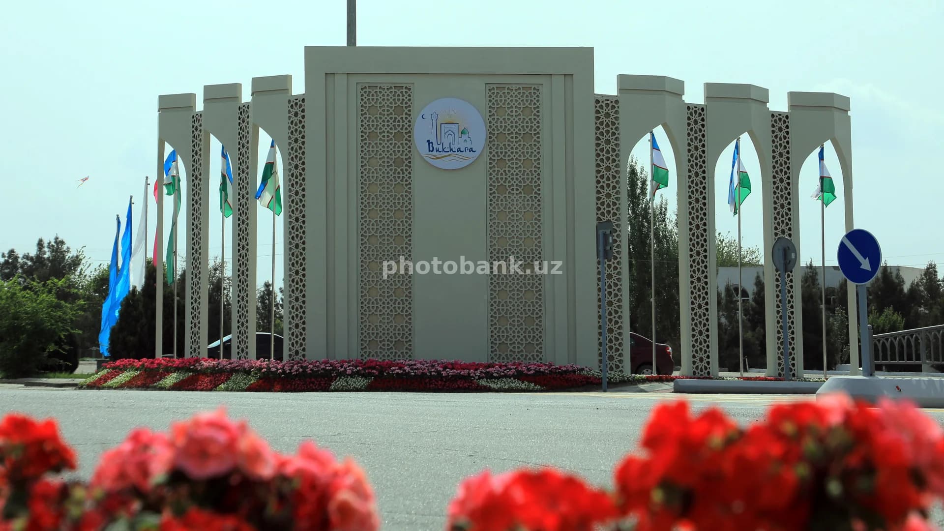 Buxoro shahri kirish monumenti