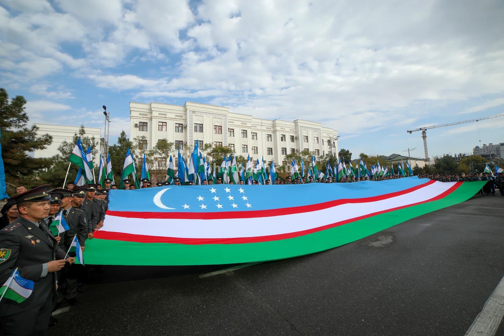 Oʻzbekiston Respublikasining davlat bayrogʻi qabul qilingan kun