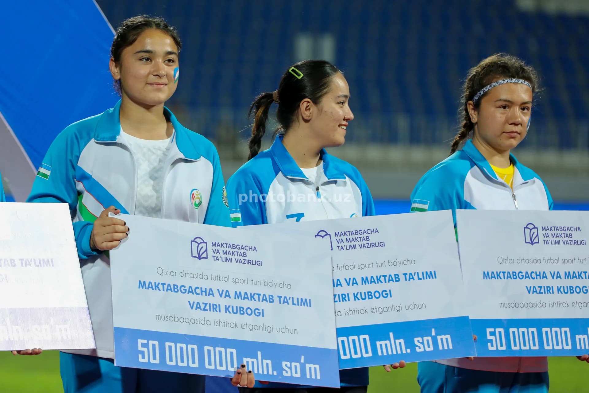 Yosh sportchi qizlar mukofotlandi