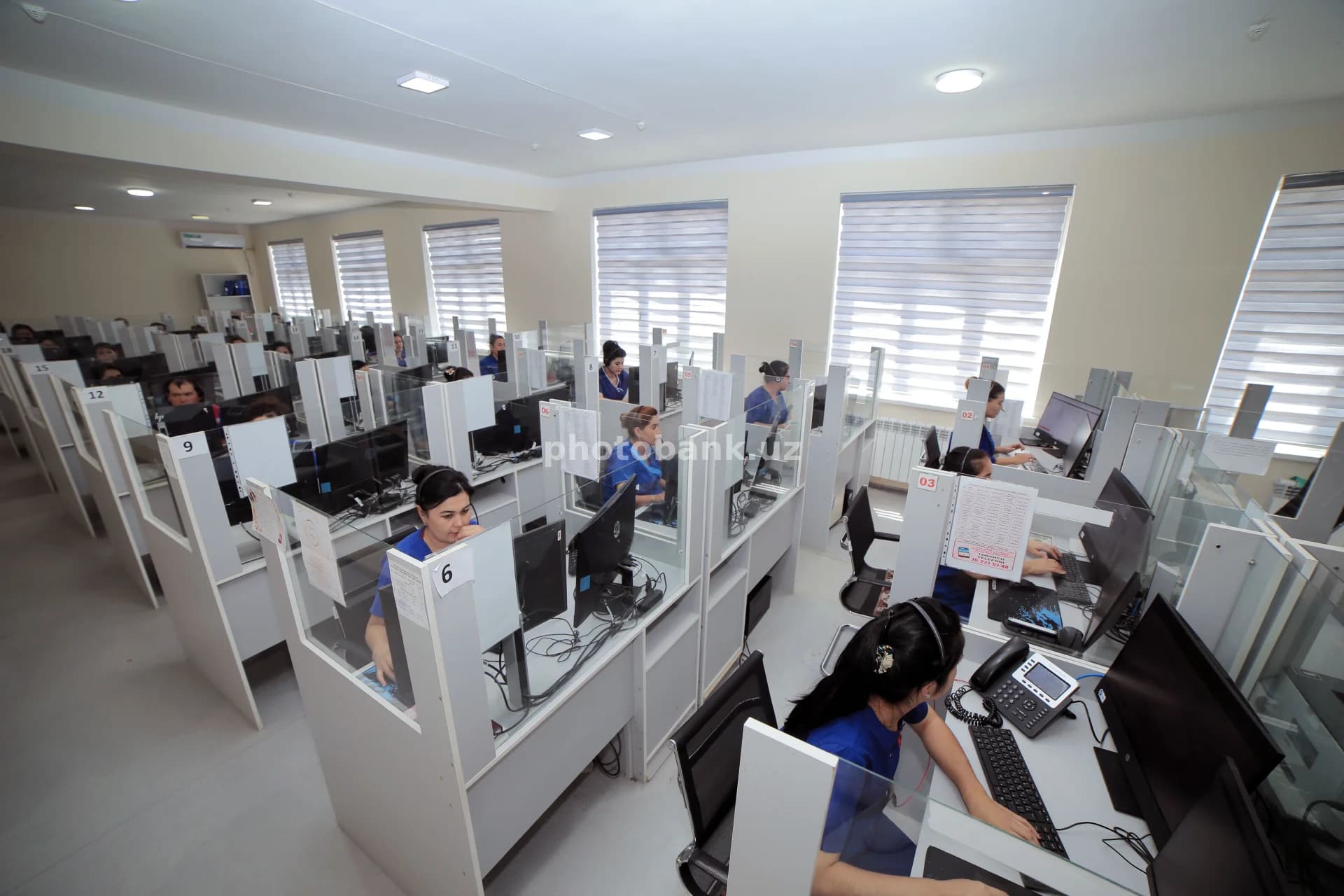 Call-markazda ishlovchi operatorlar