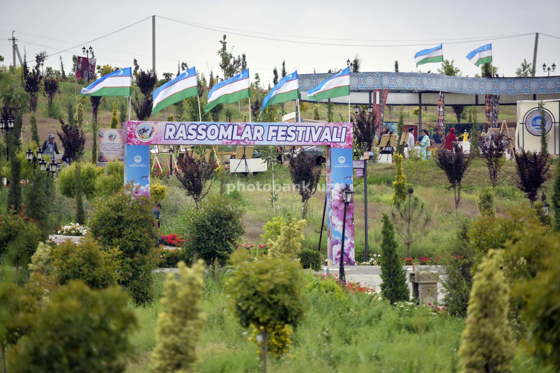 Sanʼatkorlar ochiq havoda oʻtkaziladigan festivalda toʻplanishadi