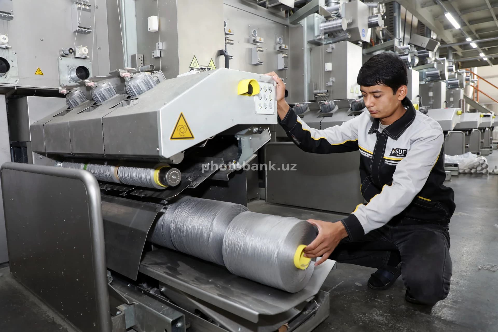 Gilam to'qish fabrikasi