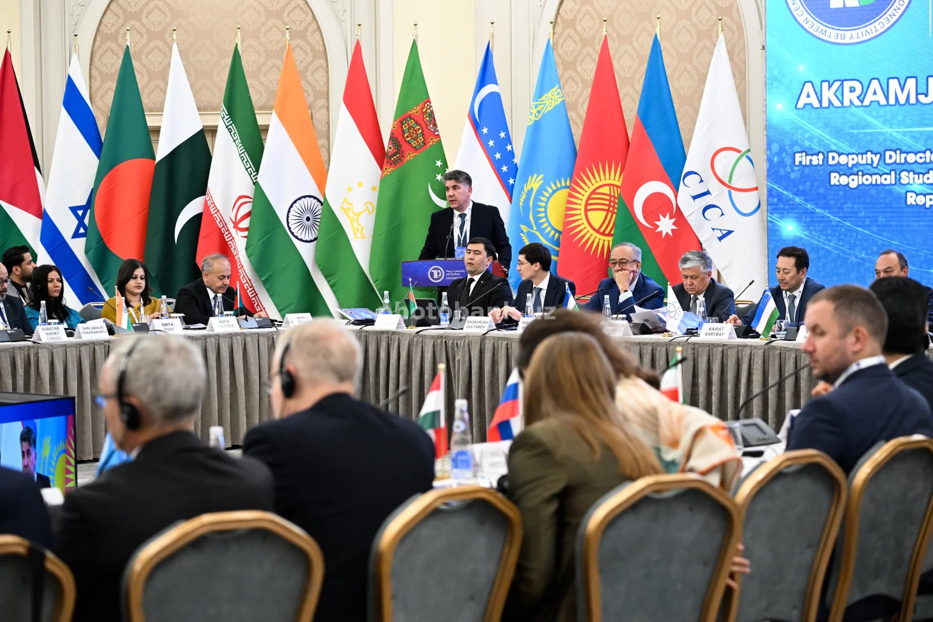 Delegatlar xalqaro diplomatik konferensiyada qatnashadilar