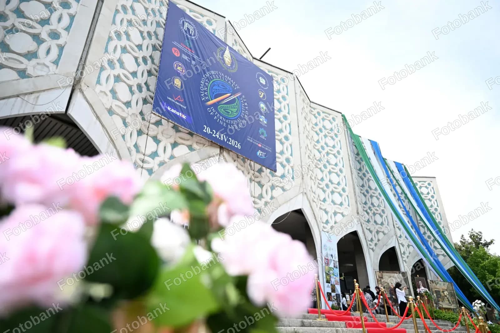Mehmonlar xalqaro sanʼat festivalida ishtirok etishmoqda