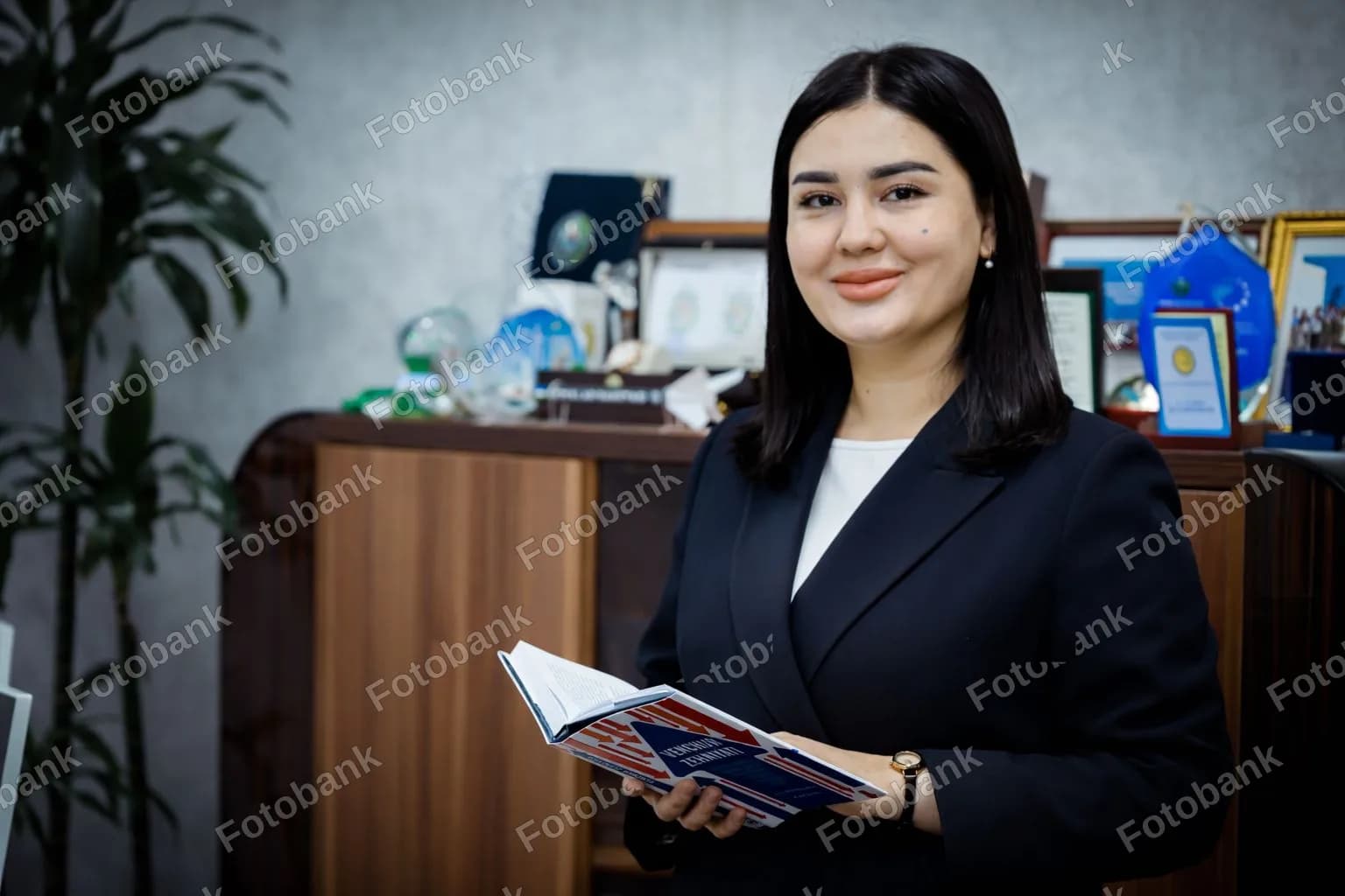 2014 yil “Zulfiya” nomidagi davlat mukofoti sovrindori Xoljigitova Dilbarxon Baxodir qizi