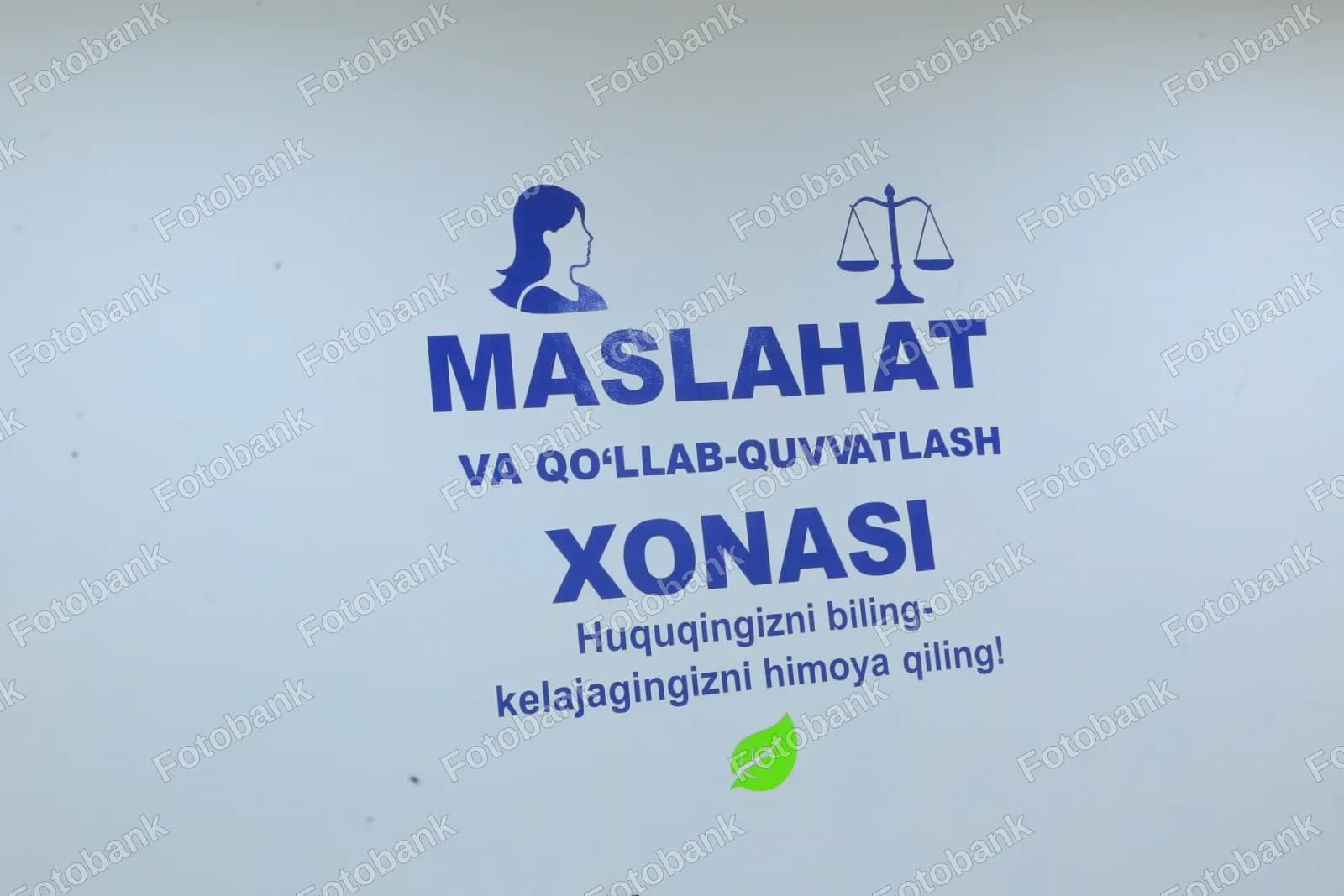Huquqiy yordam markazi koʻrsatkichi turibdi