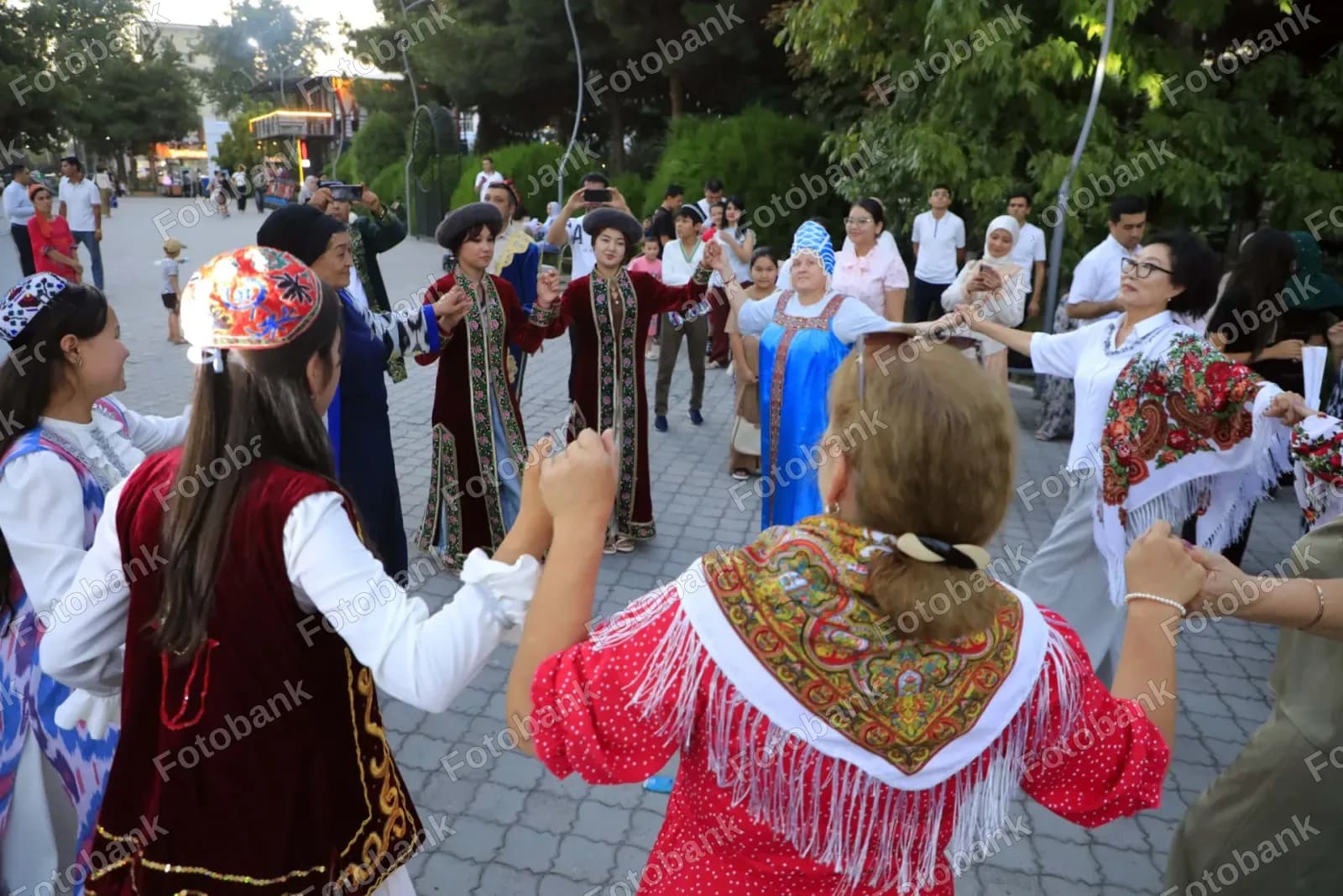 Xalqlar doʻstligi kuniga bagʻishlangan bayram tadbiri oʻtkazildi