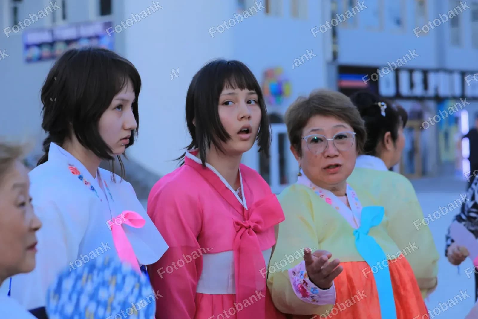 Women wearing traditional Korean hanbok