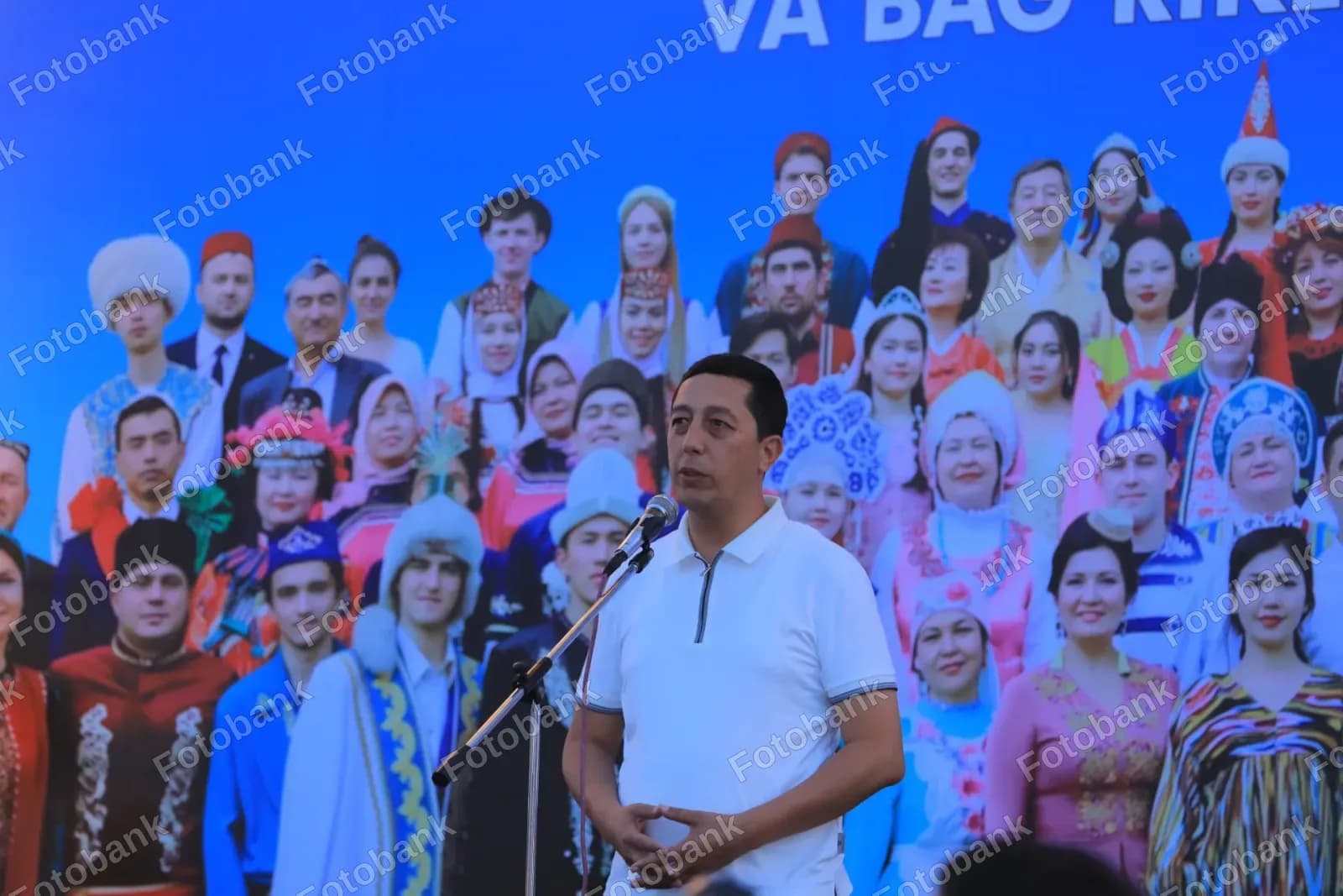 Man speaks at cultural event