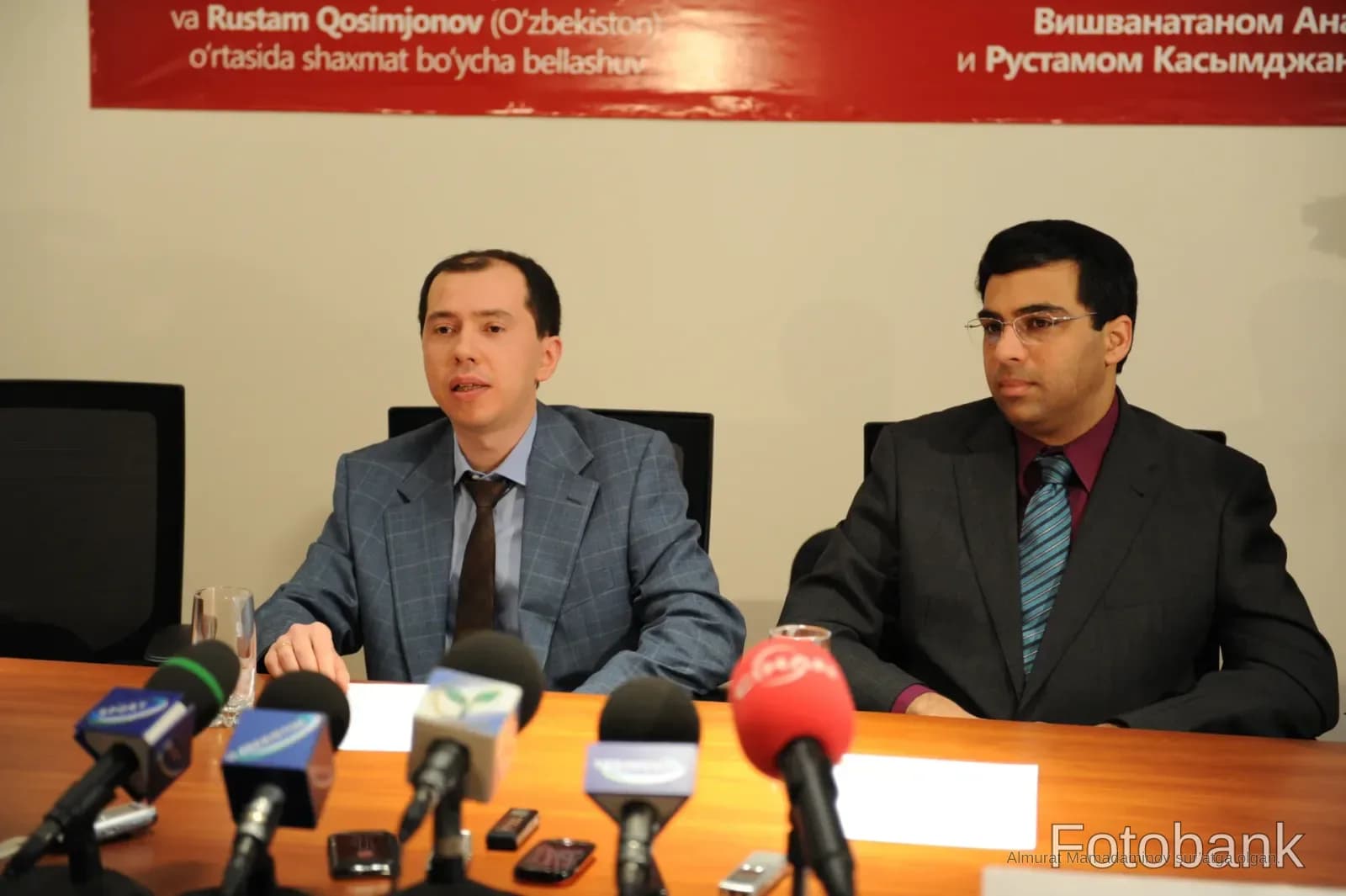 Anand va Qosimjonov uchrashuvi