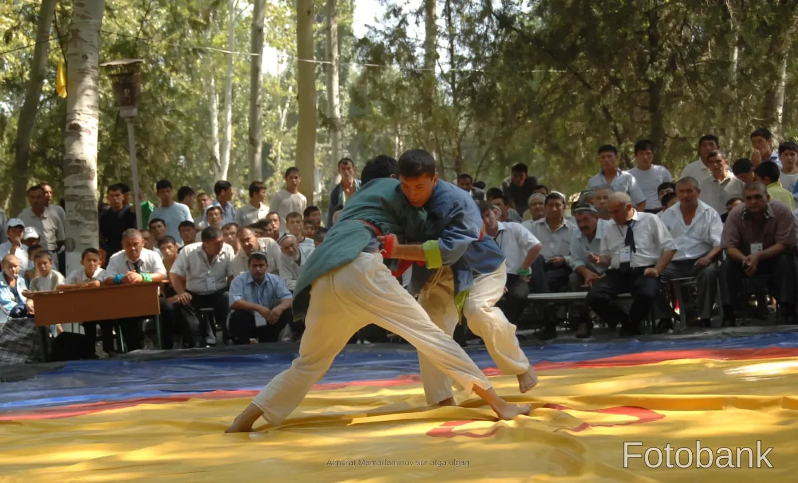 People participate in a sport competition outdoors