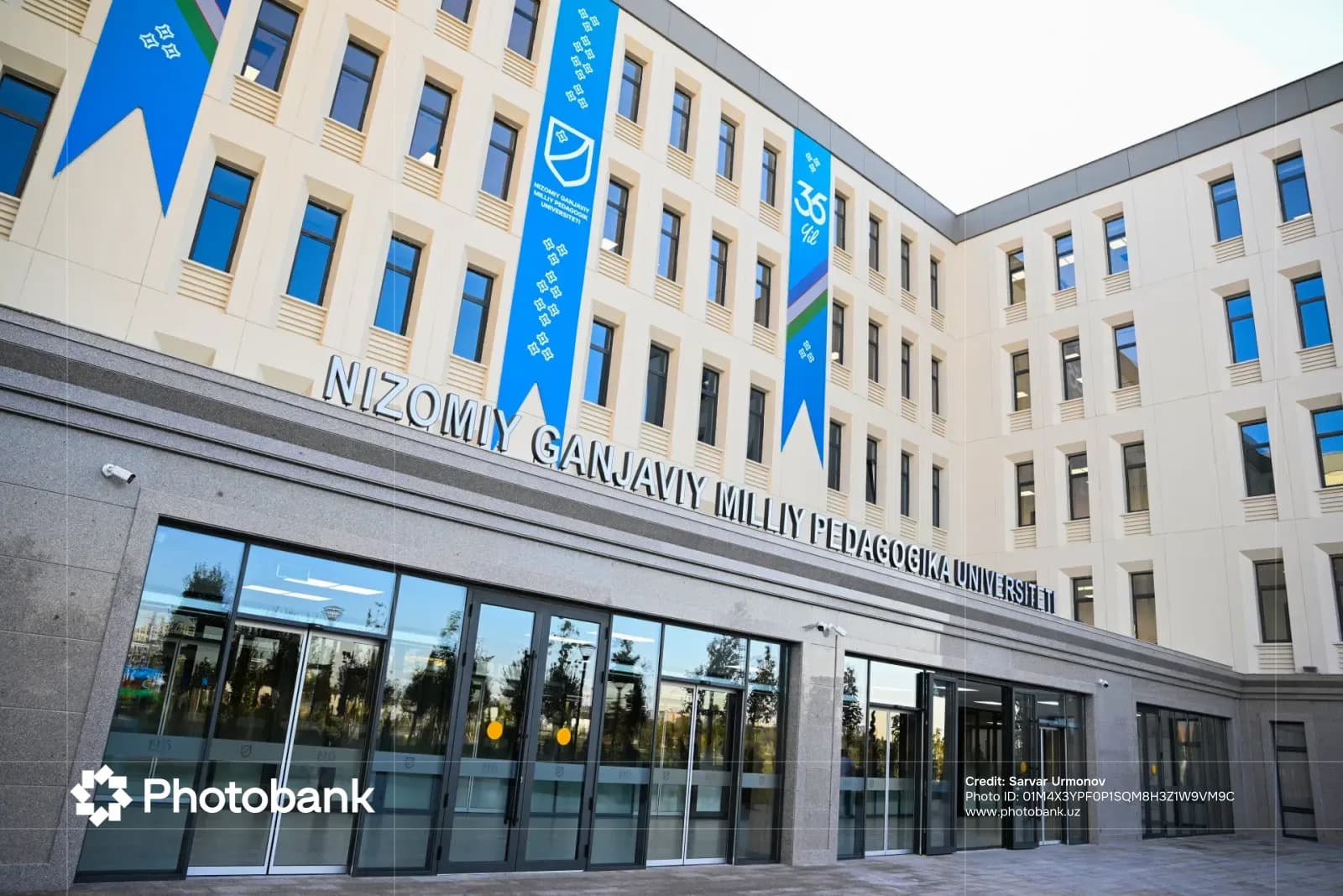 Exterior facade of Nizomiy Ganjaviy Milliy Pedagogika Universiteti building