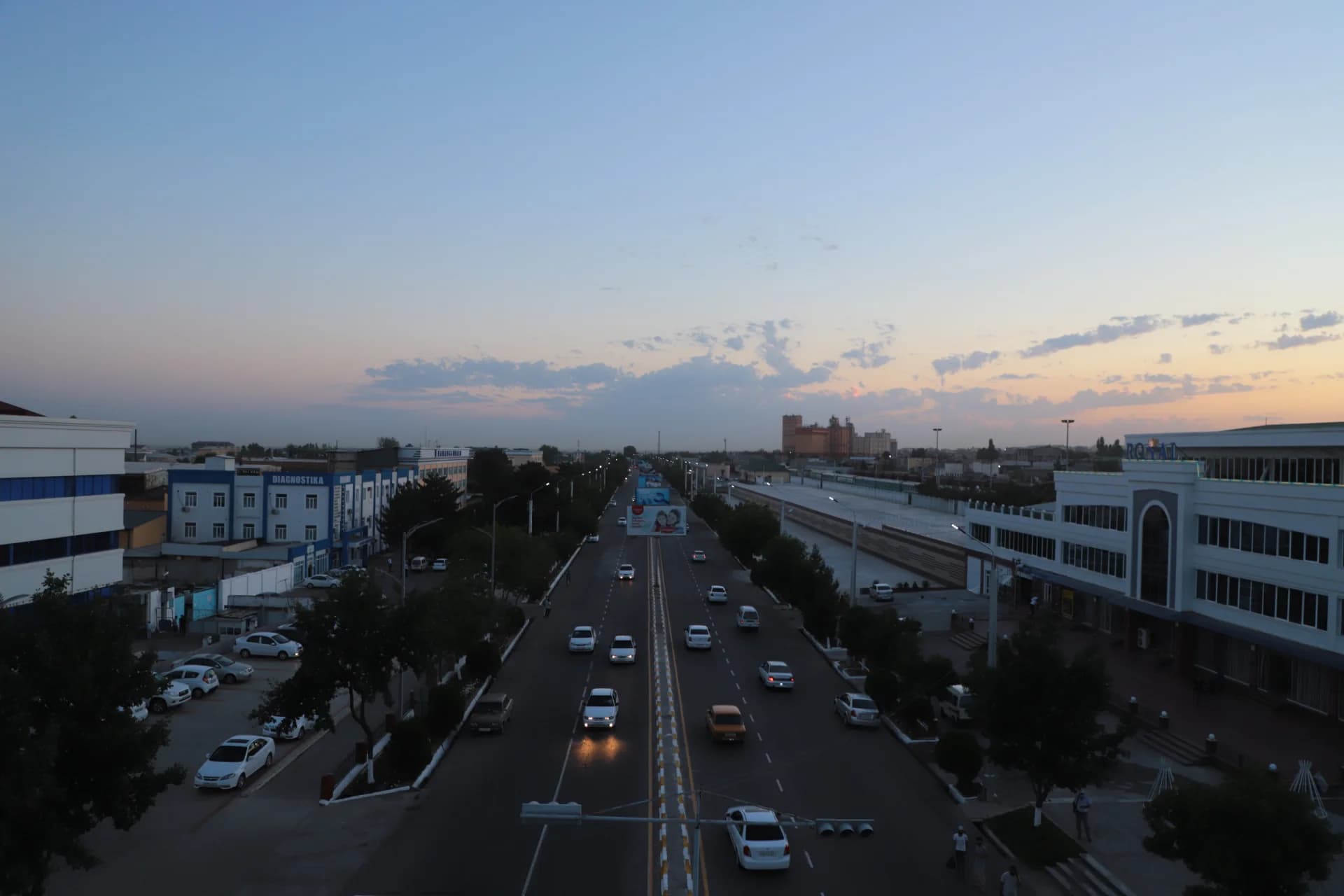 City street and traffic view at dusk