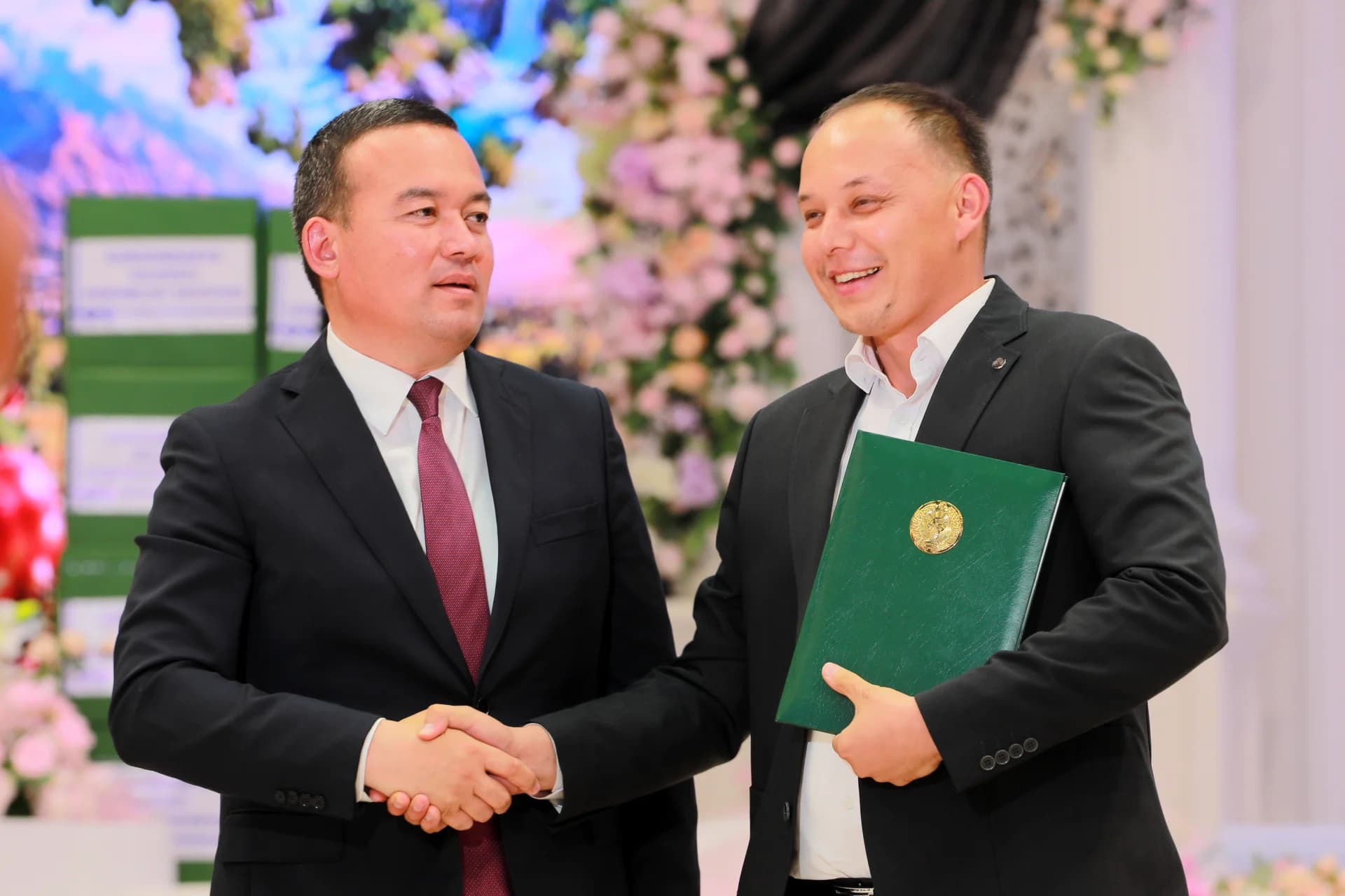 Surxondaryoda o‘qituvchi va murabbiylar sharaflandi